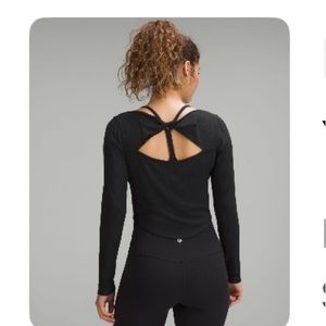 Modal Silk Twist-Back
Yoga Long-Sleeve Shirt